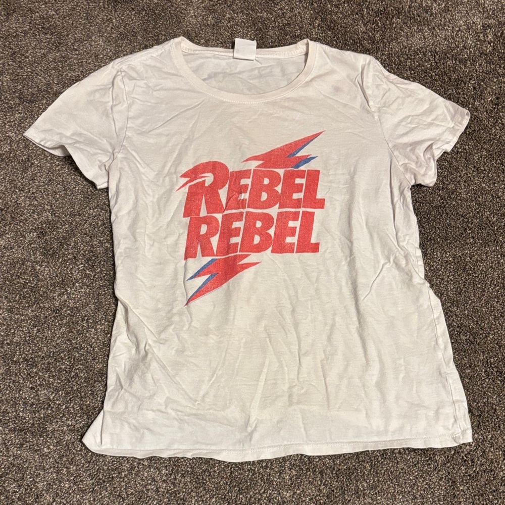 SOLD // david bowie Rebel Graphic T-Shirt - Picture 4 of 9